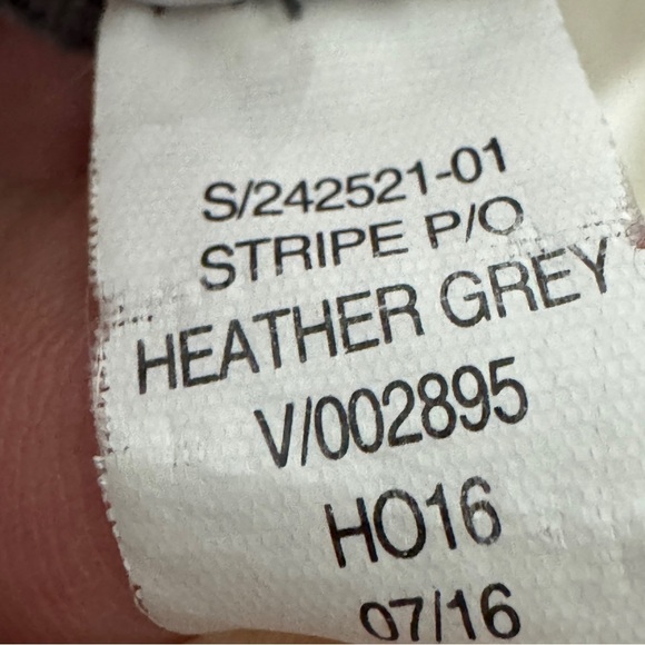 GapFit Heather Gray Striped Long Sleeve Pullover Top Small - Picture 6 of 7